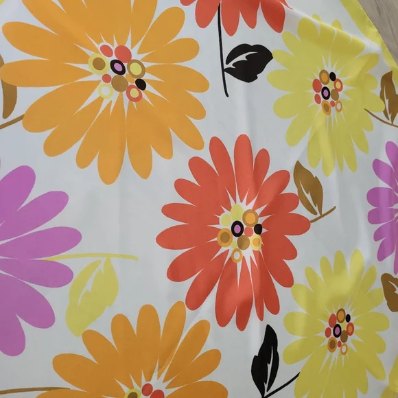 Tie Rack Square Polyester Scarf - Picture 2 of 7